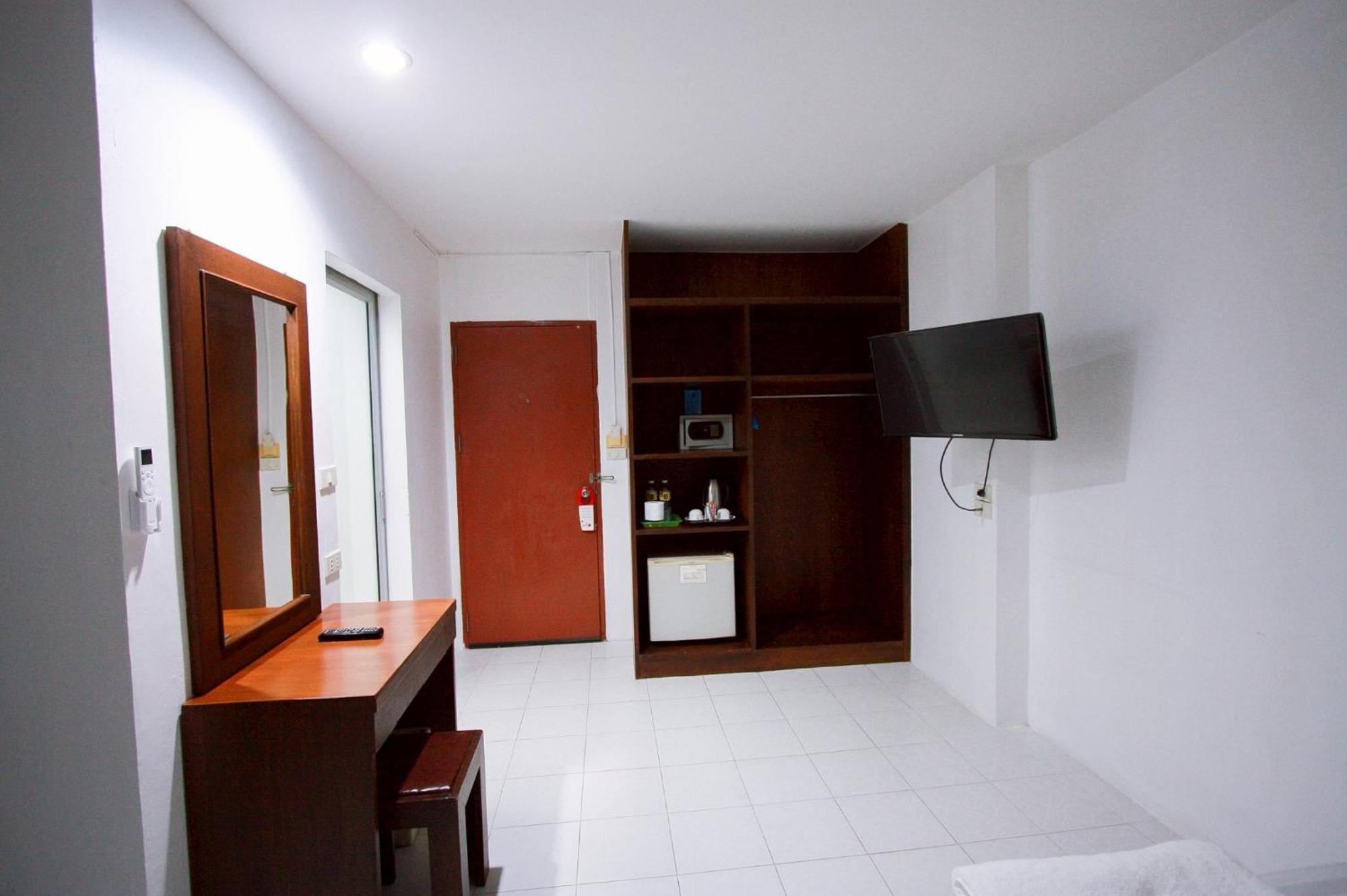 18 Coins Budget Hotel Pattaya Ruang foto